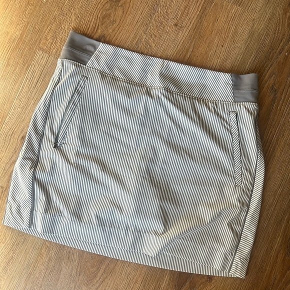 Athleta Pants - Athleta Grey and white striped skort with built in shorts, size 10